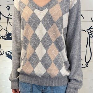Brandy Melville BRONX SWEATER